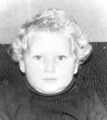 Sandy Davidson, 3 - IRVINE, Ayrshire, United Kingdom